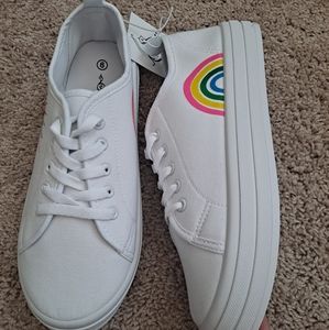 NWT Soul Mates sneakers sz 9 womens